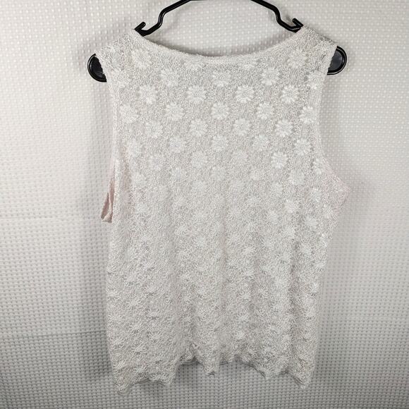 Dressbarn Woman 18/20 White Lace Sleeveless Blouse Floral Textured Shell USA - Picture 4 of 4